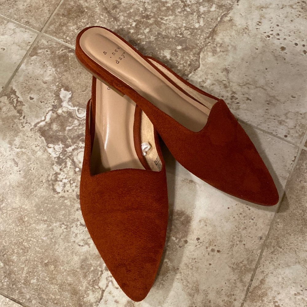 A New Day, size 7.5 mules